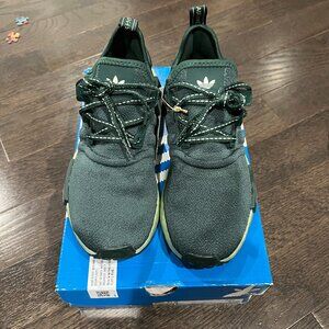 Adidas Women's NMD_R1 W Shoes, GW9477, Size 7.5,  New with box.